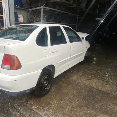 Volkswagen Polo Classic Çıkma Sağ Arka Kapı Beyaz