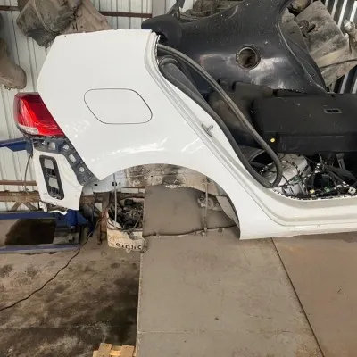 Volkswagen Golf 7 Kesme Sağ Arka Çamurluk Beyaz 