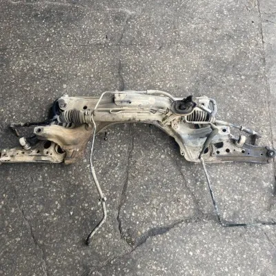 Volkswagen Polo HB Çıkma Motor Beşiği Alt Travers 1997–2001 Uyumlu